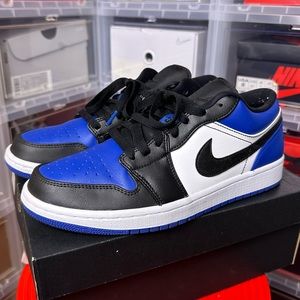 Nike jordan 1 low mens size 8.5